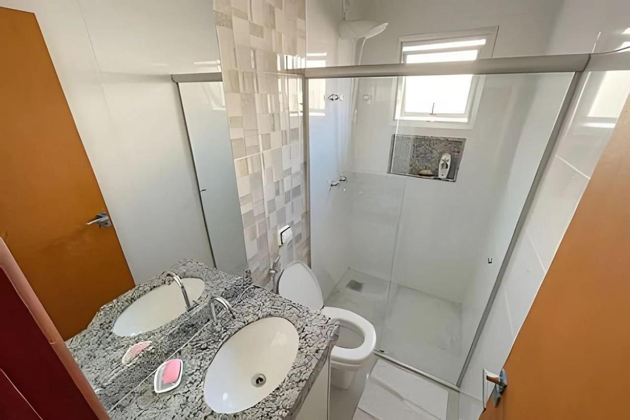202- Apartamento De 2 Quartos Para Ate 5 Hospedes Патус-ди-Минас Экстерьер фото